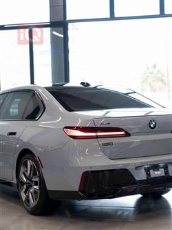 بي ام دبليو الفئة 7